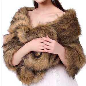 Faux Fur Shrug with Brooch- Brown/Black